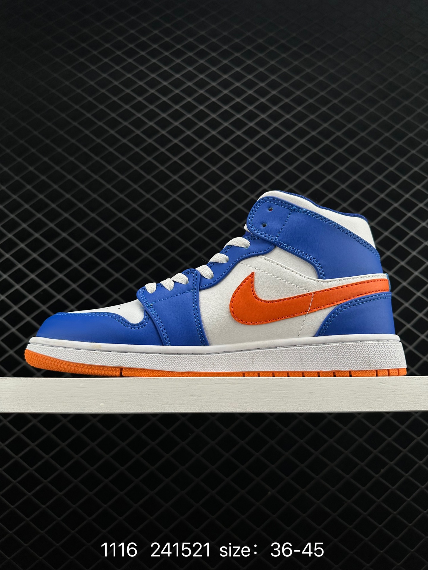 （NIKE）AIR JORDAN 1 MID